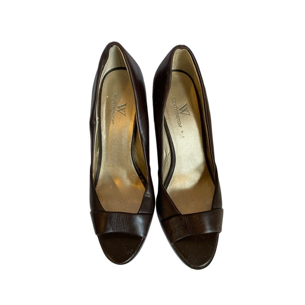 Woman’s high heels Worthington Brown wore one time 8.5